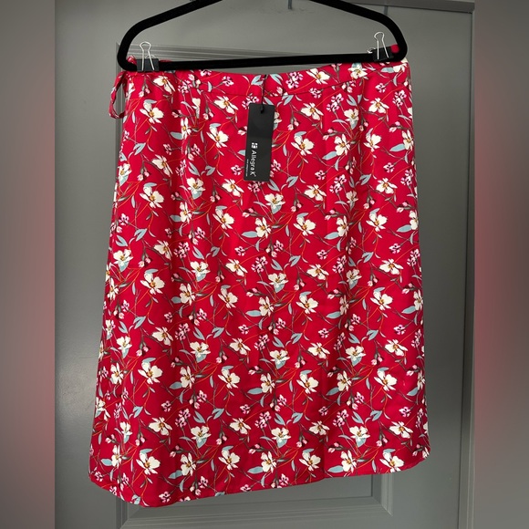 AllegraK Ref Floral Wrap Skirt - Picture 10 of 10